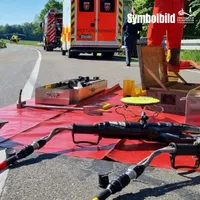 Verkehrsunfall Symbolbild Quadrat.jpg