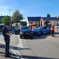 verkehrsunfall_mit_2_pkw_in_thannhausen_am_140622_1_20220614_1178531265.jpg