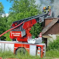 gebaeudebrand_in_ziemetshausen_am_100622_6_20220610_1381220995.jpg