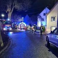 Zimmerbrand in Bayersried am 22.12.24_2.jpg