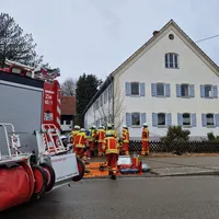 VU Person eingeklemmt in Nachstetten am 10.01.26_11.jpg