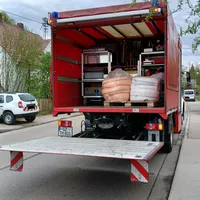Öl auf Gewässer in Uttenhofen am 24.04.25_3.jpg
