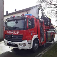 Drehleiterrettung_2 Symbolbild.jpg