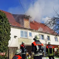 dachstuhlbrand_am_170215_in_breitenthal_3_20150212_1579204480.jpg
