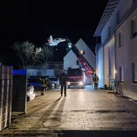 Drehleiterrettung in Thannhausen am 26.12.25_11.jpg